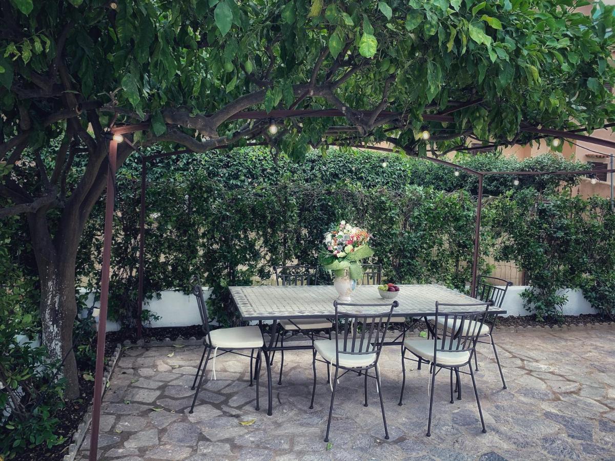 Villa Giuseppina Terracina Exterior foto